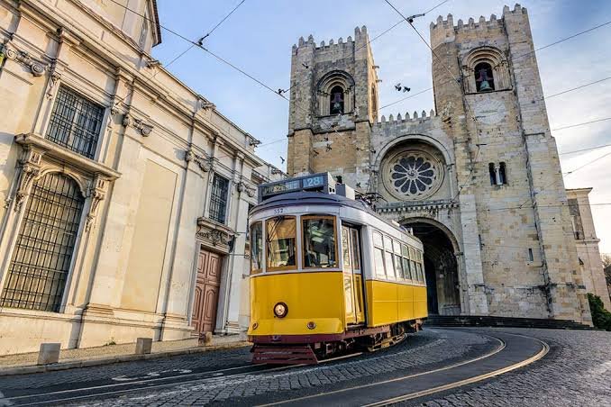 Lisboa, PT